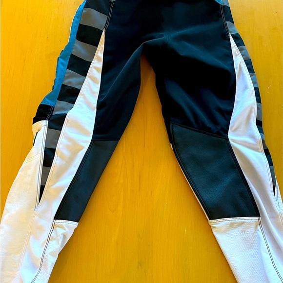 FASTHOUSE MOTORCYCLE PANTS - Picture 4 of 8